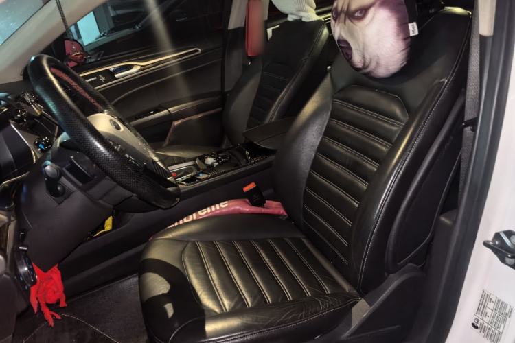 Used Ford Mondeo 2013 2.0L GTDi 200 Fashion Edition Left Front Seat
