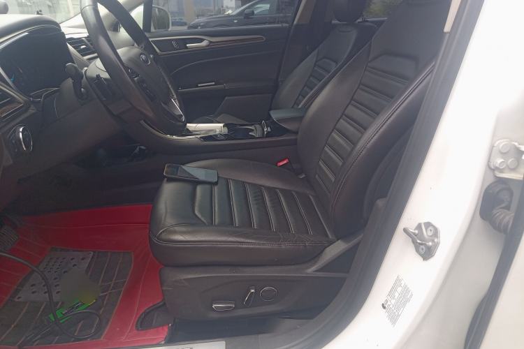 Used Ford Mondeo 2013 2.0L GTDi 200 Luxury Model Left Front Seat