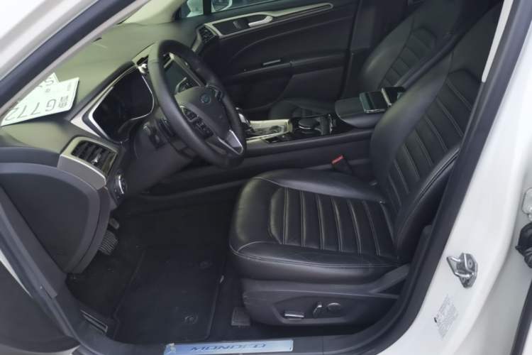 Used Ford Mondeo 2013 2.0L GTDi 200 Fashion Edition Left Front Seat