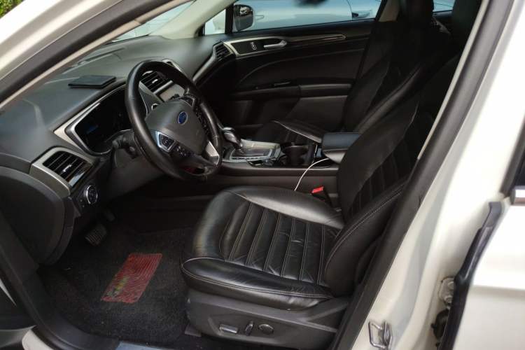 Used Ford Mondeo 2013 2.0L GTDi 200 Fashion Edition Left Front Seat