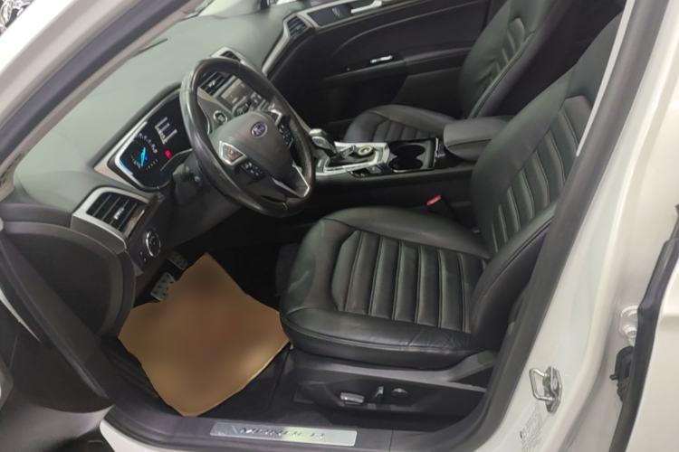 Used Ford Mondeo 2013 2.0L GTDi 200 Luxury Model Left Front Seat
