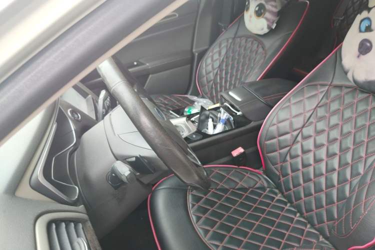 Used Ford Mondeo 2013 2.0L GTDi 200 Fashion Edition Left Front Seat