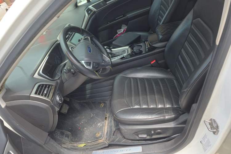 Used Ford Mondeo 2013 2.0L GTDi 200 Fashion Edition Left Front Seat