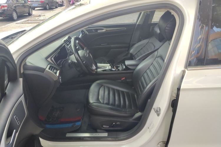 Used Ford Mondeo 2013 2.0L GTDi 200 Luxury Model Left Front Seat