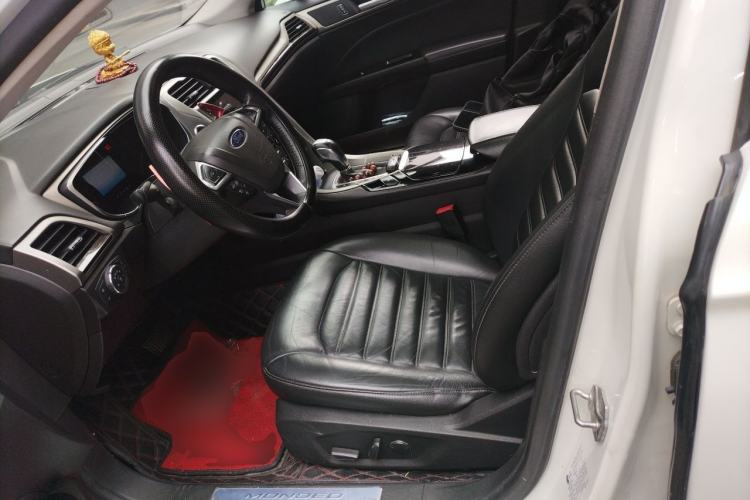 Used Ford Mondeo 2013 2.0L GTDi 200 Luxury Model Left Front Seat