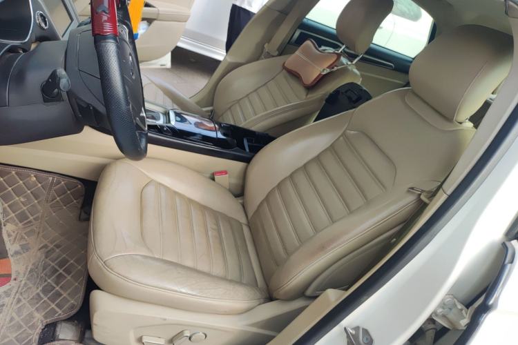 Used Ford Mondeo 2013 2.0L GTDi 200 Luxury Model Left Front Seat