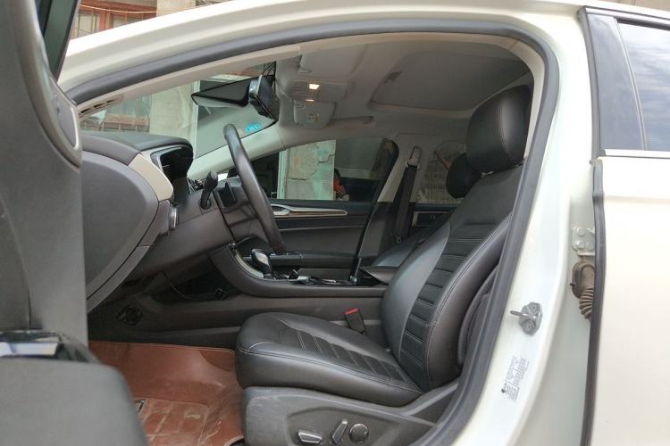 Used Ford Mondeo 2013 2.0L GTDi 200 Fashion Edition Left Front Seat