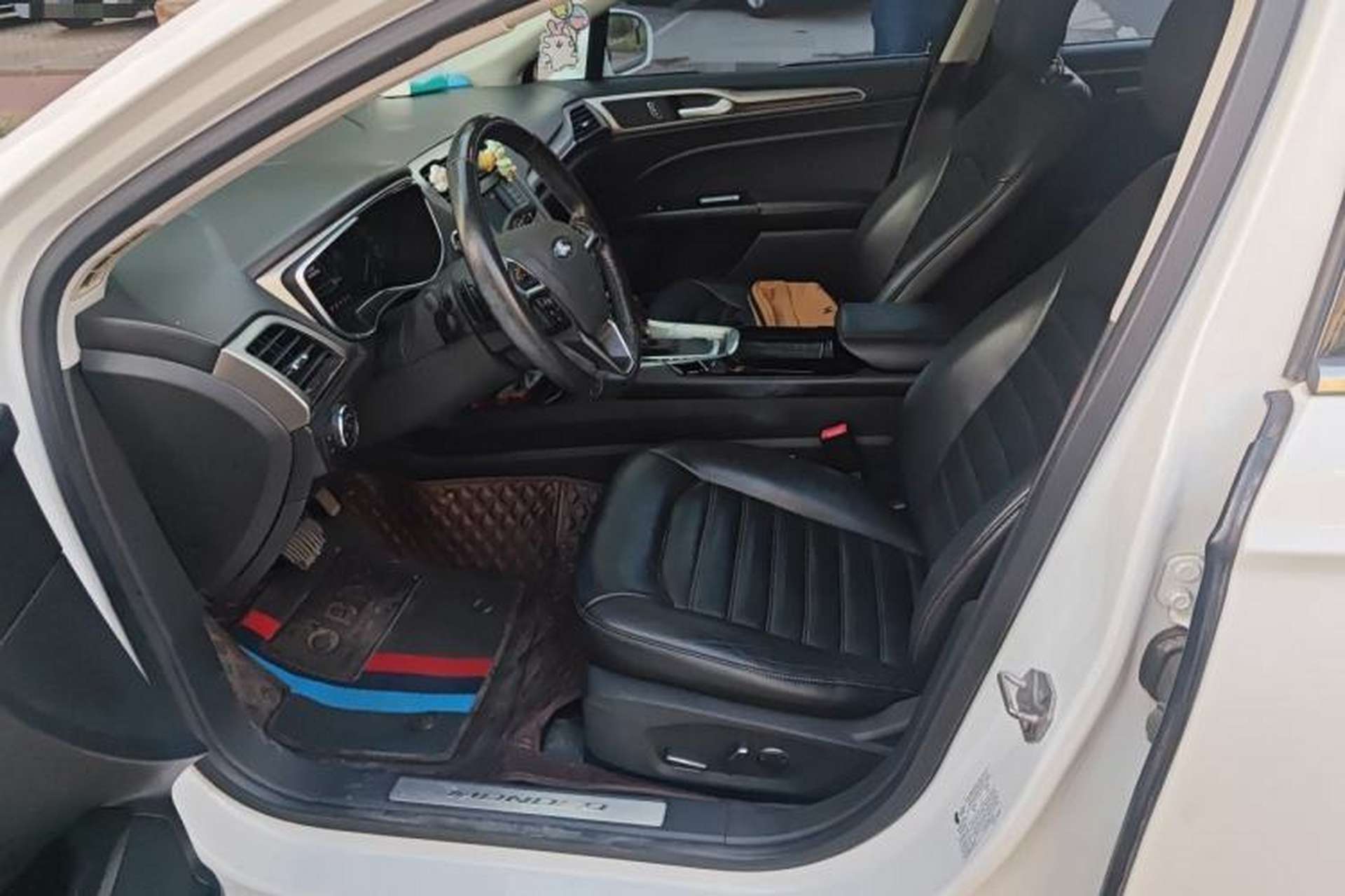Used Ford Mondeo 2013 2.0L GTDi 200 Fashion Edition Left Front Seat