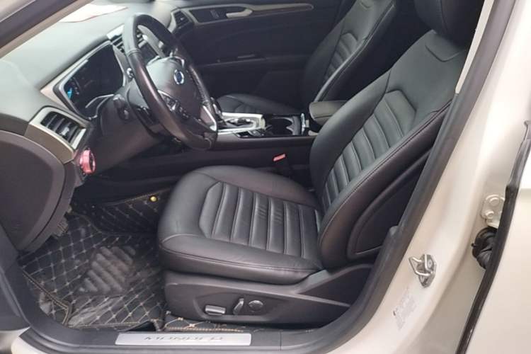 Used Ford Mondeo 2013 2.0L GTDi 200 Luxury Model Left Front Seat