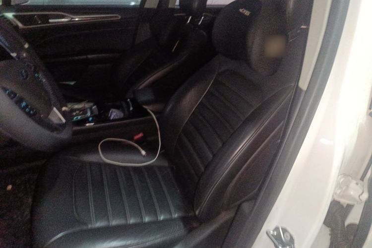 Used Ford Mondeo 2013 2.0L GTDi 200 Luxury Model Left Front Seat