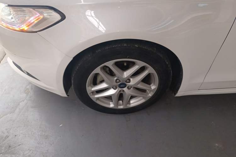 Used Ford Mondeo 2013 1.5L GTDi180 Fashion Edition Left Front Wheel Hub