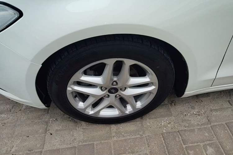 Used Ford Mondeo 2013 1.5L GTDi180 Fashion Edition Left Front Wheel Hub