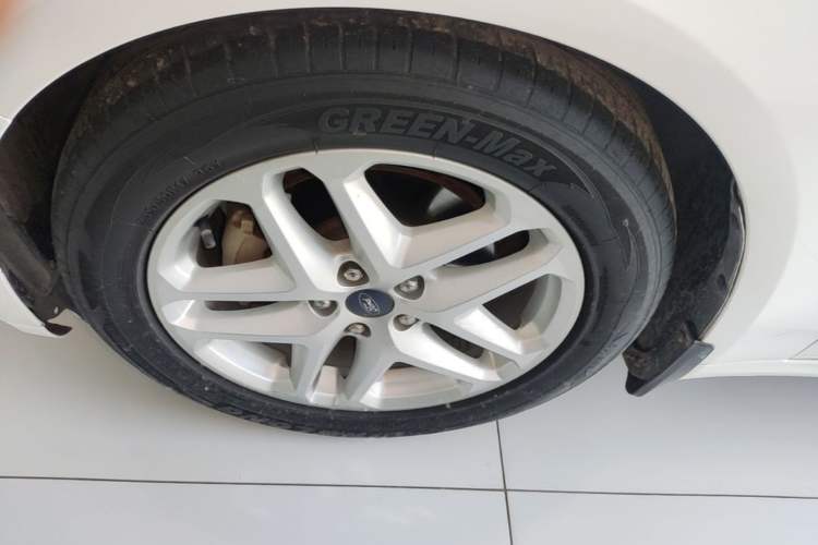 Used Ford Mondeo 2013 1.5L GTDi180 Fashion Edition Left Front Wheel Hub