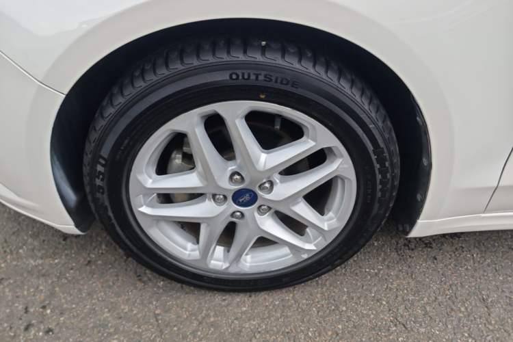 Used Ford Mondeo 2013 1.5L GTDi180 Fashion Edition Left Front Wheel Hub