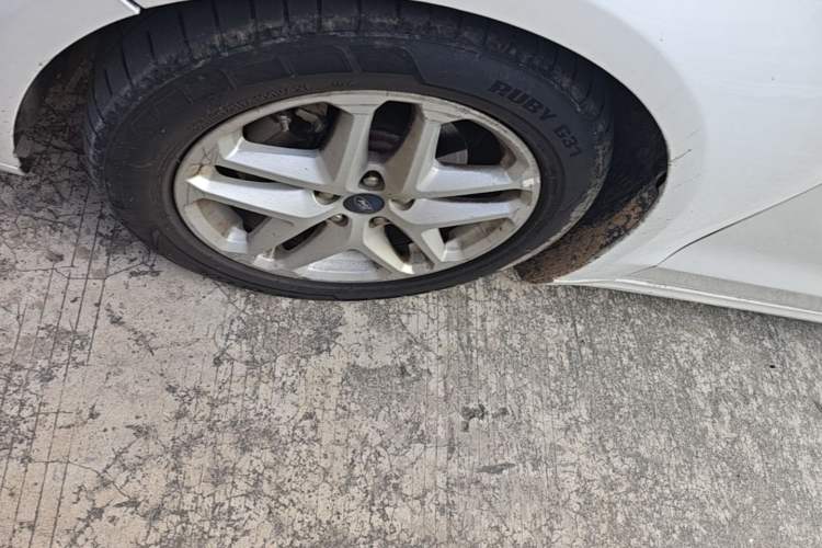 Used Ford Mondeo 2013 1.5L GTDi180 Fashion Edition Left Front Wheel Hub