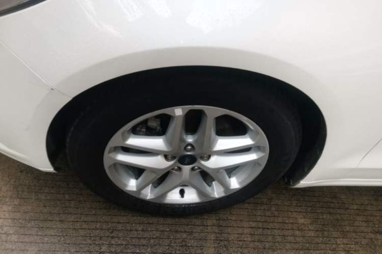 Used Ford Mondeo 2013 1.5L GTDi180 Fashion Edition Left Front Wheel Hub