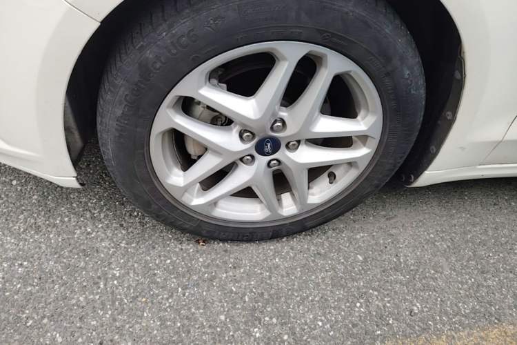 Used Ford Mondeo 2013 1.5L GTDi180 Fashion Edition Left Front Wheel Hub