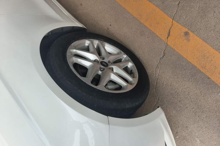 Used Ford Mondeo 2013 1.5L GTDi180 Fashion Edition Left Front Wheel Hub
