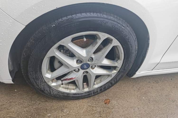 Used Ford Mondeo 2013 1.5L GTDi180 Fashion Edition Left Front Wheel Hub
