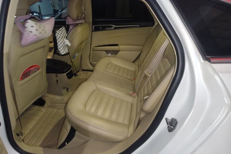 Used Ford Mondeo 2013 2.0L GTDi 200 Luxury Model Left Rear Seat