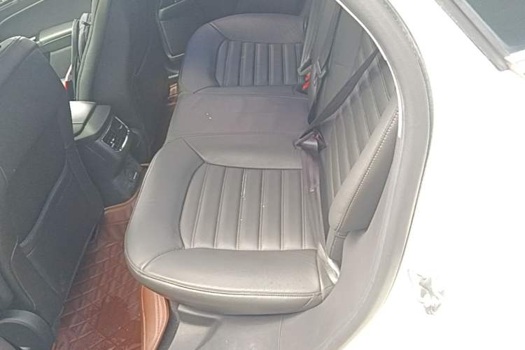 Used Ford Mondeo 2013 1.5L GTDi180 Fashion Edition Left Rear Seat