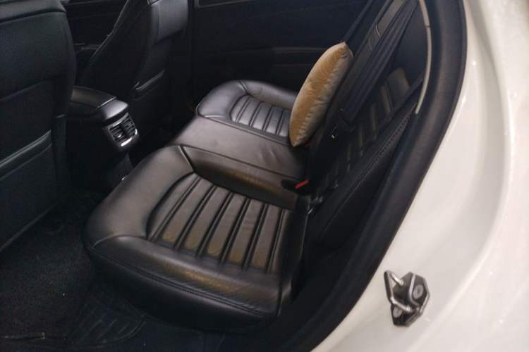 Used Ford Mondeo 2013 2.0L GTDi 200 Luxury Model Left Rear Seat
