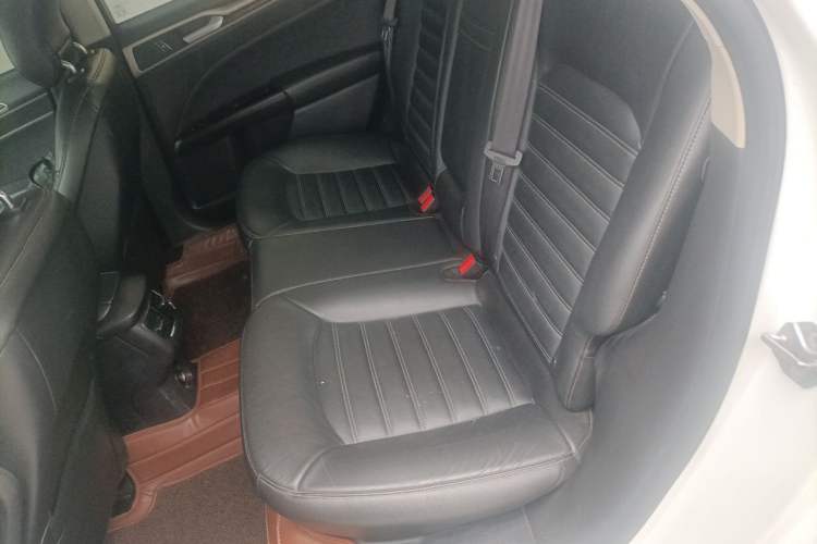 Used Ford Mondeo 2013 2.0L GTDi 200 Fashion Edition Left Rear Seat