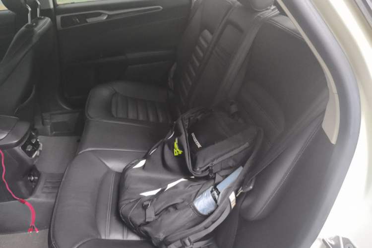 Used Ford Mondeo 2013 2.0L GTDi 200 Fashion Edition Left Rear Seat