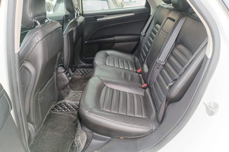Used Ford Mondeo 2013 1.5L GTDi180 Fashion Edition Left Rear Seat