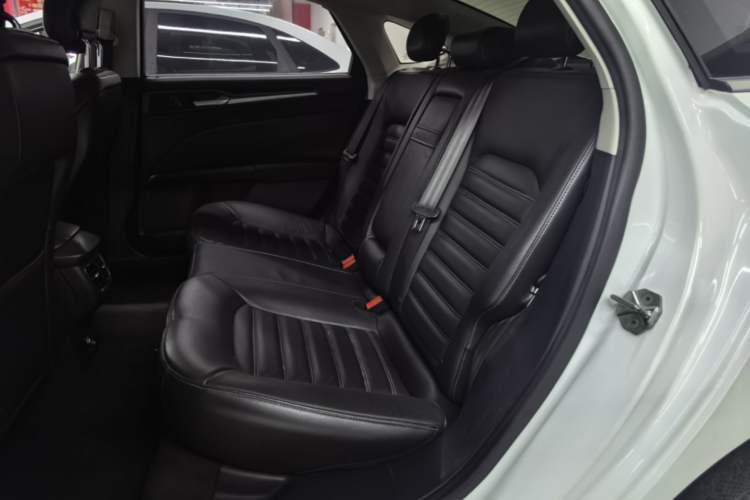 Used Ford Mondeo 2013 1.5L GTDi180 Fashion Edition Left Rear Seat