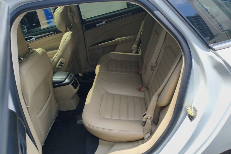 Used Ford Mondeo 2013 2.0L GTDi240 Ultimate Edition Left Rear Seat