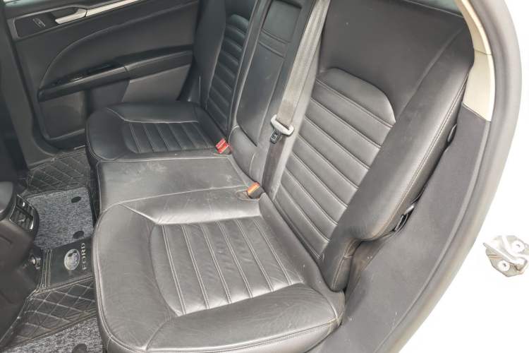 Used Ford Mondeo 2013 1.5L GTDi180 Fashion Edition Left Rear Seat