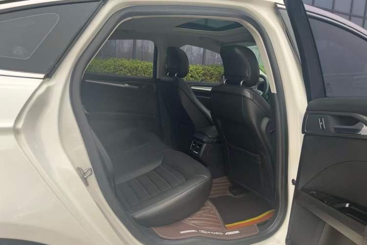 Used Ford Mondeo 2013 1.5L GTDi180 Fashion Edition Left Rear Seat