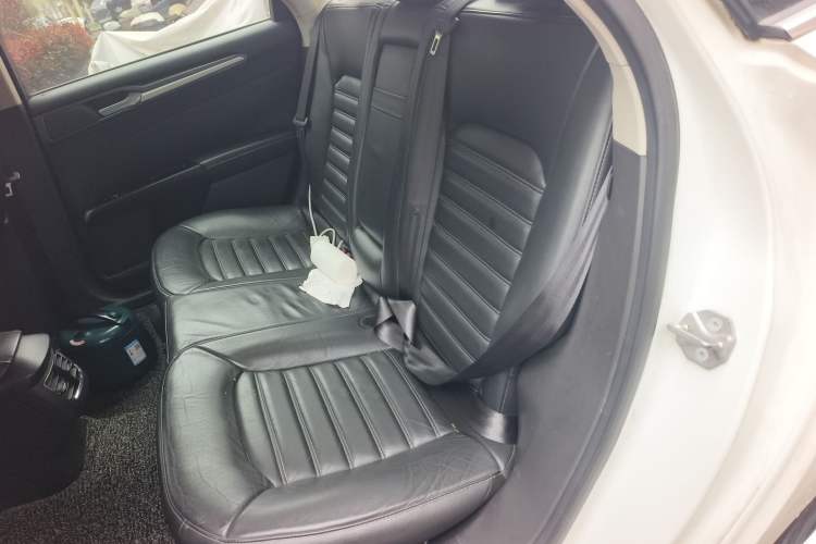 Used Ford Mondeo 2013 1.5L GTDi180 Fashion Edition Left Rear Seat