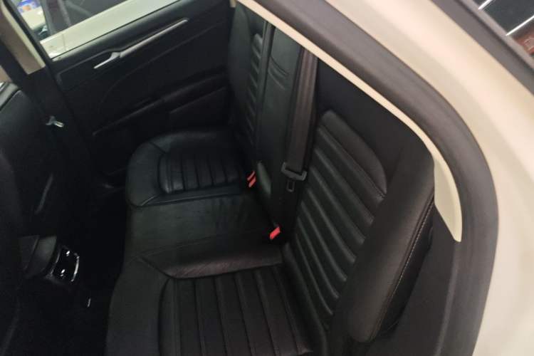 Used Ford Mondeo 2013 1.5L GTDi180 Fashion Edition Left Rear Seat