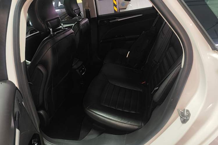 Used Ford Mondeo 2013 1.5L GTDi180 Fashion Edition Left Rear Seat