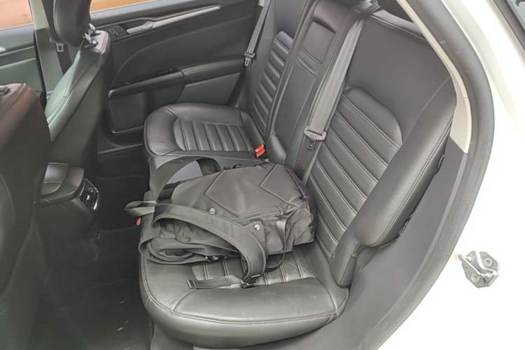 Used Ford Mondeo 2013 1.5L GTDi180 Fashion Edition Left Rear Seat