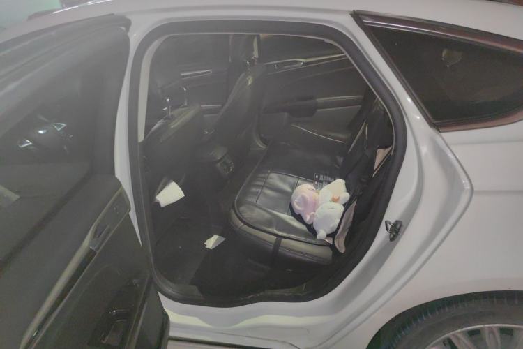 Used Ford Mondeo 2013 2.0L GTDi 200 Fashion Edition Left Rear Seat