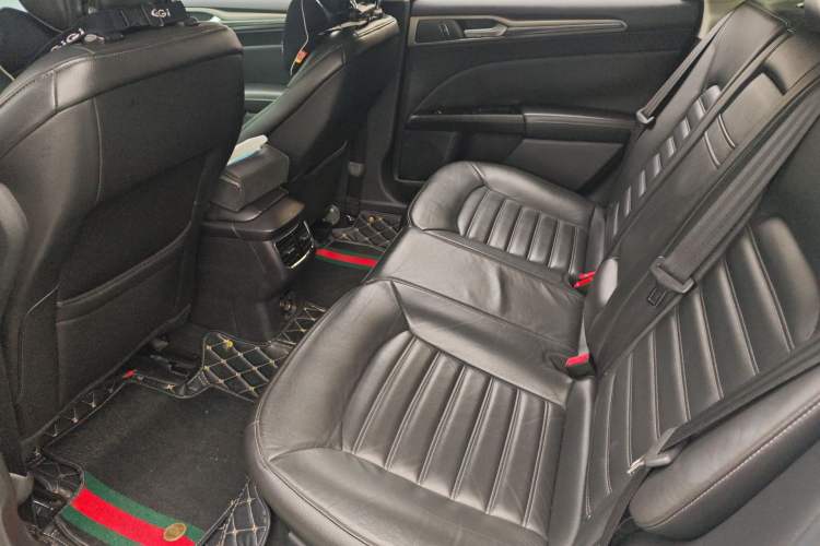 Used Ford Mondeo 2013 2.0L GTDi 200 Fashion Edition Left Rear Seat