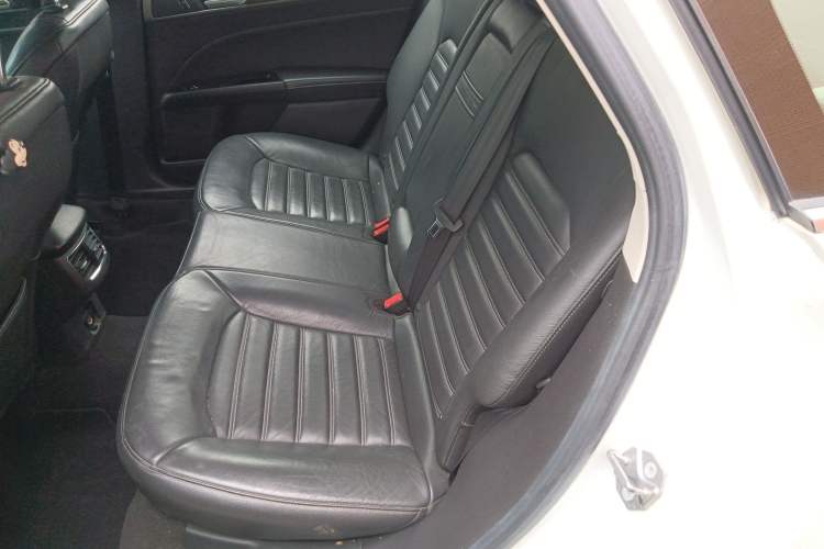 Used Ford Mondeo 2013 2.0L GTDi 200 Luxury Model Left Rear Seat