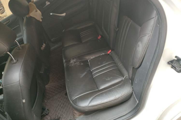 Used Ford Mondeo 2013 2.3L Luxury Model Left Rear Seat