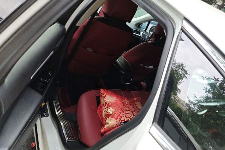 Used Ford Mondeo 2013 1.5L GTDi180 Fashion Edition Left Rear Seat
