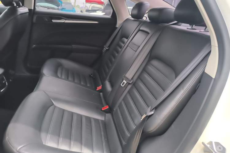 Used Ford Mondeo 2013 1.5L GTDi180 Fashion Edition Left Rear Seat