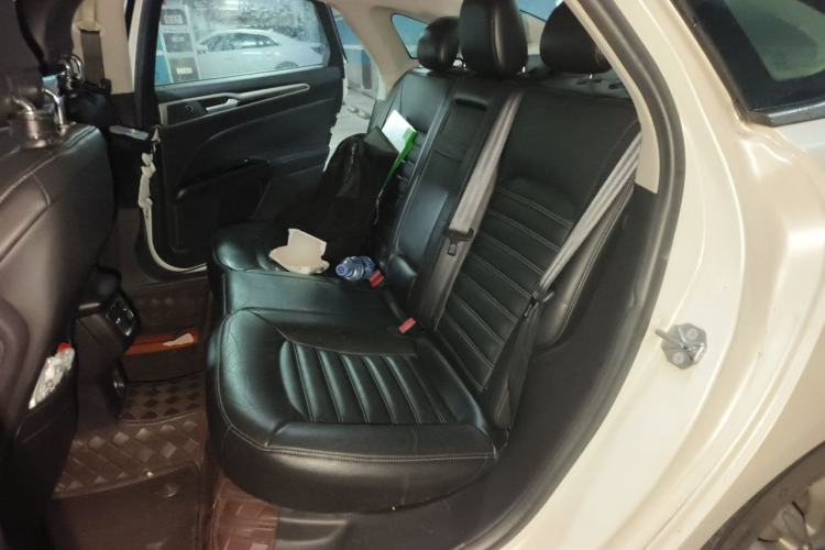 Used Ford Mondeo 2013 2.0L GTDi 200 Luxury Model Left Rear Seat