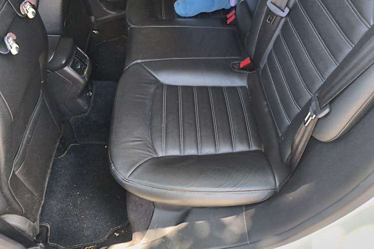 Used Ford Mondeo 2013 2.0L GTDi 200 Luxury Model Left Rear Seat