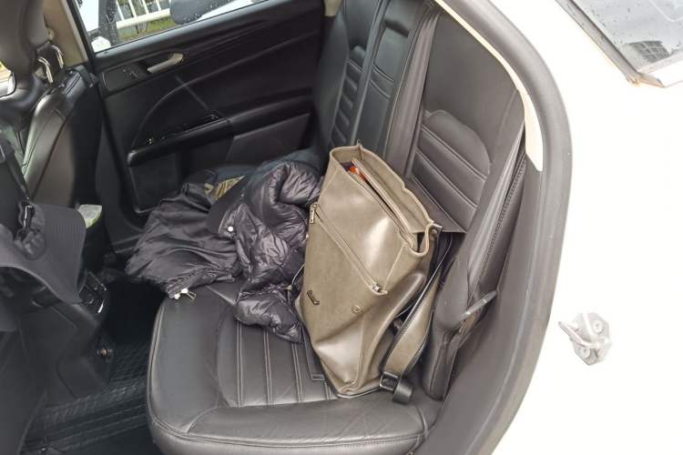 Used Ford Mondeo 2013 2.0L GTDi 200 Luxury Model Left Rear Seat