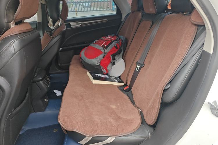 Used Ford Mondeo 2013 2.0L GTDi 200 Luxury Model Left Rear Seat