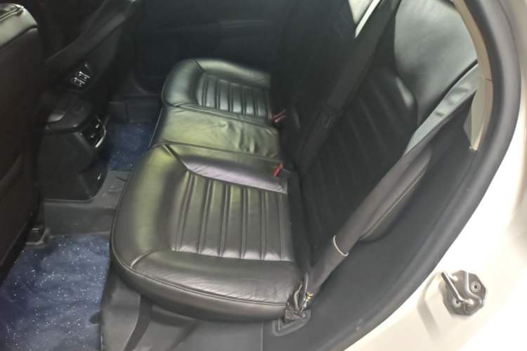 Used Ford Mondeo 2013 2.0L GTDi240 Flagship Edition Left Rear Seat