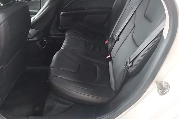 Used Ford Mondeo 2013 2.0L GTDi240 Luxury Sport Model Left Rear Seat