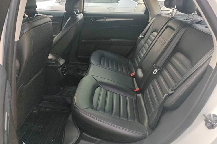 Used Ford Mondeo 2013 1.5L GTDi180 Fashion Edition Left Rear Seat